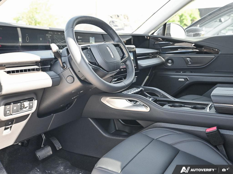 NEW 2026 Lincoln Nautilus Premiere Hybrid - Infinite Black Metallic Clearcoat Exterior / BLACK ONYX, LINCOLN SOFT TOUCH HEATED FRONT CAPTAIN'S CHAIRS Interior - $72,155 - Stock #E61029 - VIN 5LMPJ8J43TJ065931 - Photo 13