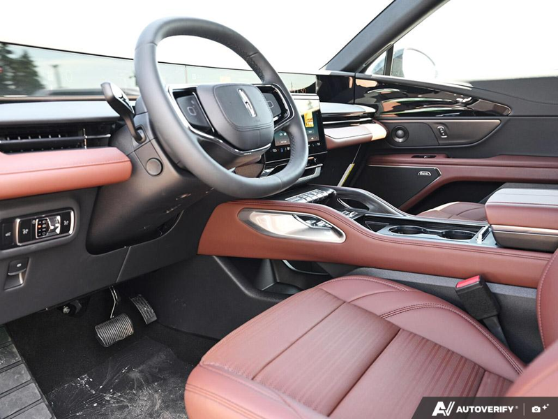 NEW 2026 Lincoln Nautilus Reserve - Silver Radiance Exterior / HOT CHOCOLATE LEATHER Interior - $70,959 - Stock #E60732 - VIN 5LMPJ8KA5TJ050626 - Photo 13