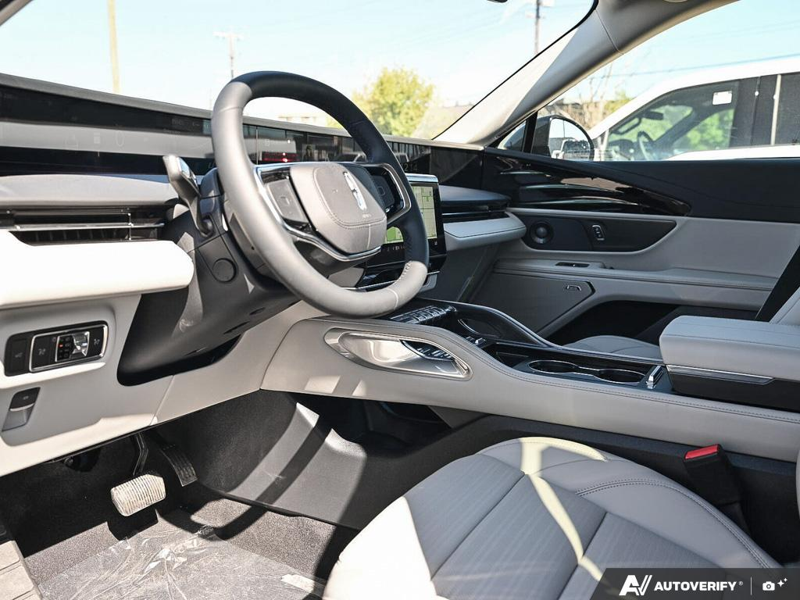 NEW 2026 Lincoln Nautilus Reserve - Gray Matter Met Cc Exterior / MEDIUM LIGHT SPACE GRAY, PREM LTHR-TRIMMED HTD/VENTILATED CAPTAI Interior - $69,409 - Stock #E60826 - VIN 5LMPJ8KA3TJ058188 - Photo 13