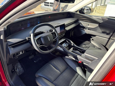 USED 2026 Lincoln Nautilus Reserve - BLACK OYNX, PREMIUM LEATHER-TRIMMED HEAT/VENT CAPTAIN'S CHAIRS Interior - $69,998 - Stock #EP4758 - VIN 5LMPJ8KA3TJ988771
