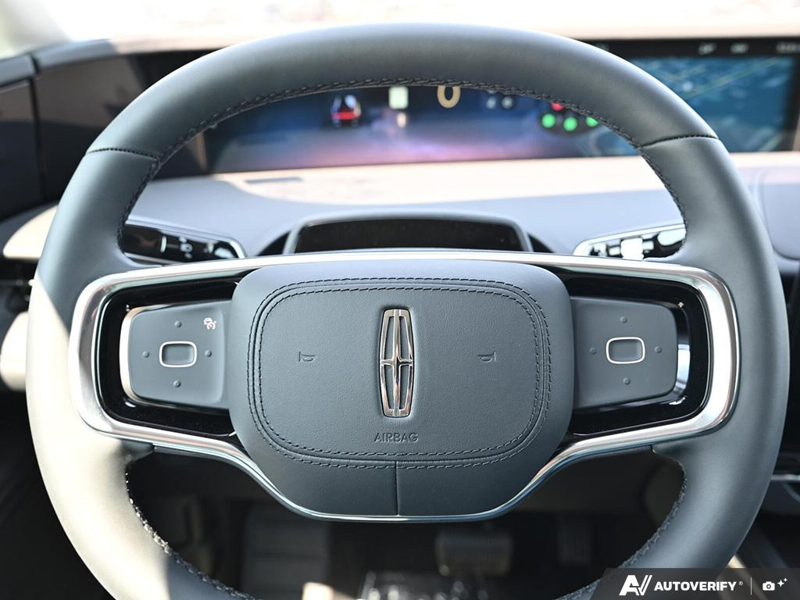 NEW 2026 Lincoln Nautilus Reserve - Infinite Black Metallic Exterior / BLACK ONYX/GREY PREM LEATHER SEATS Interior - $73,508 - Stock #E60822 - VIN 5LMPJ8KA9TJ059345 - Photo 14