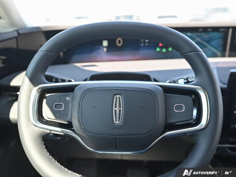 NEW 2026 Lincoln Nautilus Premiere - White Platinum Metallic Tri-coat Exterior / ONYX BLACK, LINCOLN SOFT TOUCH HEATED FRONT CAPTAIN'S CHAIRS Interior - $58,409 - Stock #E60478 - VIN 5LMPJ8JA0TJ038837 - Photo 14