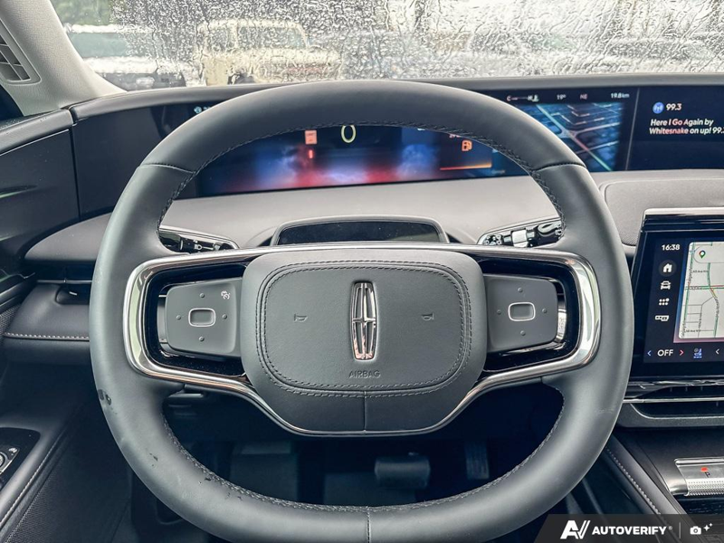 NEW 2026 Lincoln Nautilus Reserve - Gray Matter Met Cc Exterior / BLACK ONYX/GREY PREM LEATHER SEATS Interior - $69,409 - Stock #E60618 - VIN 5LMPJ8KA1TJ046752 - Photo 14