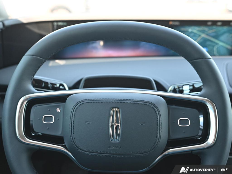 DEMO 2026 Lincoln Nautilus Premiere - White Platinum Metallic Tri-coat Exterior / ONYX BLACK, LINCOLN SOFT TOUCH HEATED FRONT CAPTAIN'S CHAIRS Interior - $60,284 - Stock #E60743 - VIN 5LMPJ8JA2TJ053162 - Photo 14
