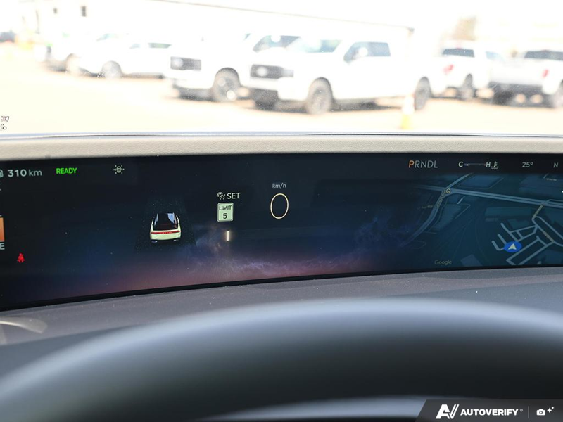NEW 2026 Lincoln Nautilus Reserve Hybrid - White Platinum Metallic Tri-coat Exterior / MEDIUM LIGHT SPACE GRAY, PREM LTHR-TRIMMED HTD/VENTILATED CAPTAI Interior - $77,796 - Stock #E61037 - VIN 5LMPJ8K47TJ065929 - Photo 15