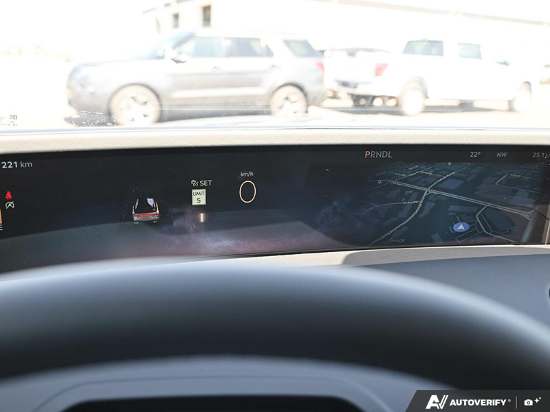 DEMO 2026 Lincoln Nautilus Premiere - Silver Radiance Exterior / MEDIUM LIGHT SPACE GRAY, LINCOLN SOFT TOUCH HEATED FRONT CAPTAIN Interior - $53,884 - Stock #E60739 - VIN 5LMPJ8JA1TJ051743 - Photo 15
