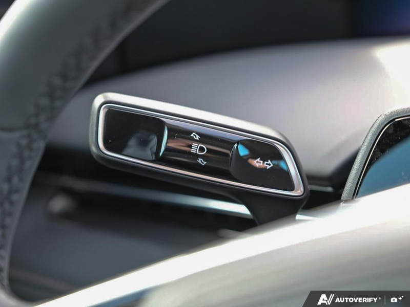 DEMO 2026 Lincoln Nautilus Premiere - Gray Matter Met Cc Exterior / ONYX BLACK, LINCOLN SOFT TOUCH HEATED FRONT CAPTAIN'S CHAIRS Interior - $68,153 - Stock #E60347 - VIN 5LMPJ8JA3TJ034846 - Photo 16