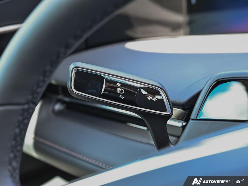 NEW 2026 Lincoln Nautilus Premiere - Whisper Blue Metallic Clearcoat Exterior / ONYX BLACK, LINCOLN SOFT TOUCH HEATED FRONT CAPTAIN'S CHAIRS Interior - $67,184 - Stock #E60726 - VIN 5LMPJ8JA9TJ049688 - Photo 16