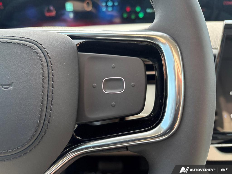 NEW 2026 Lincoln Nautilus Premiere - Gray Matter Met Cc Exterior / MEDIUM LIGHT SPACE GRAY, LINCOLN SOFT TOUCH HEATED FRONT CAPTAIN Interior - $63,284 - Stock #E60742 - VIN 5LMPJ8JA0TJ052124 - Photo 16