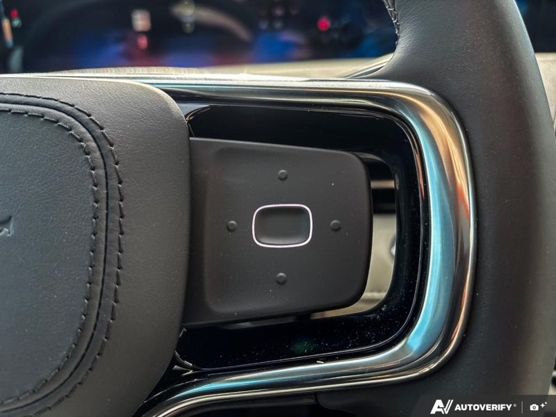 NEW 2026 Lincoln Nautilus Reserve - White Platinum Metallic Tri-coat Exterior / SPACE GRAY LEATHER Interior - $79,093 - Stock #E60484 - VIN 5LMPJ8KA6TJ040073 - Photo 16