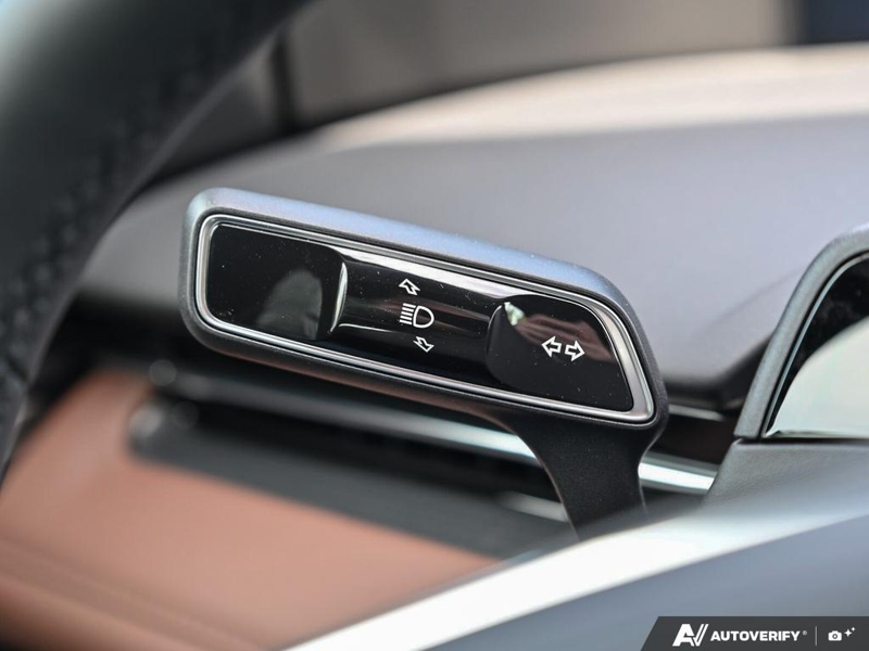 NEW 2026 Lincoln Nautilus Reserve - Whisper Blue Metallic Clearcoat Exterior / HOT CHOCOLATE, PREMIUM LEATHER-TRIMMED Interior - $79,093 - Stock #E60614 - VIN 5LMPJ8KA9TJ041430 - Photo 16