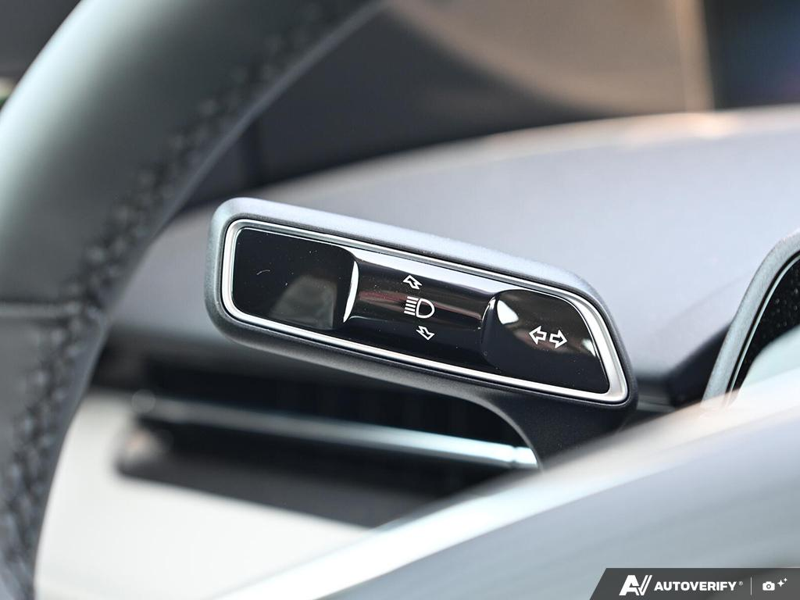 NEW 2026 Lincoln Nautilus Premiere - White Platinum Metallic Tri-coat Exterior / MEDIUM LIGHT SPACE GRAY, LINCOLN SOFT TOUCH HEATED FRONT CAPTAIN Interior - $66,048 - Stock #E60816 - VIN 5LMPJ8JA1TJ058367 - Photo 16