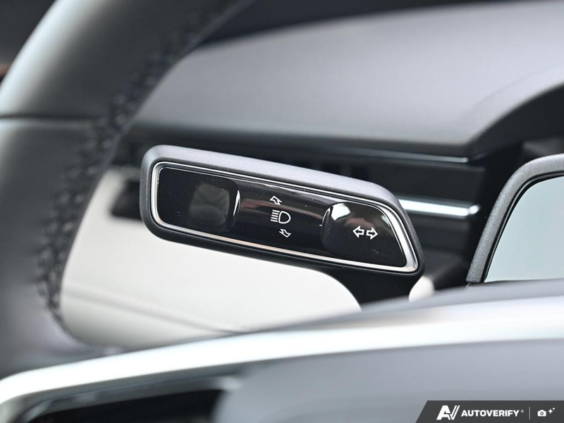NEW 2026 Lincoln Nautilus Reserve Hybrid - White Platinum Metallic Tri-coat Exterior / MEDIUM LIGHT SPACE GRAY, PREMIUM LEATHER-TRIMMED HEAT/VENT CAPTA Interior - $84,258 - Stock #E61032 - VIN 5LMPJ8K43TJ066799 - Photo 16