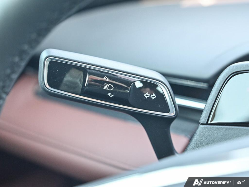 NEW 2026 Lincoln Nautilus Reserve Hybrid - White Platinum Metallic Tri-coat Exterior / HOT CHOCOLATE, PREMIUM LEATHER-TRIMMED HEAT/VENT CAPTAIN'S CHAIR Interior - $84,409 - Stock #E61034 - VIN 5LMPJ8K43TJ066804 - Photo 16