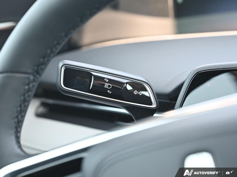 DEMO 2026 Lincoln Nautilus Premiere - Silver Radiance Exterior / MEDIUM LIGHT SPACE GRAY, LINCOLN SOFT TOUCH HEATED FRONT CAPTAIN Interior - $53,884 - Stock #E60739 - VIN 5LMPJ8JA1TJ051743 - Photo 16