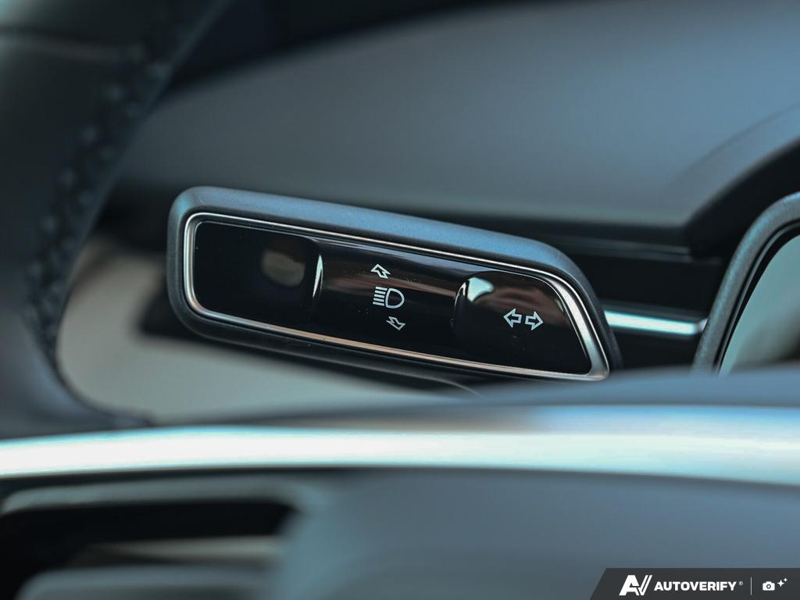 NEW 2026 Lincoln Nautilus Reserve - White Platinum Metallic Tri-coat Exterior / SPACE GRAY LEATHER Interior - $74,909 - Stock #E60815 - VIN 5LMPJ8KA0TJ058018 - Photo 16