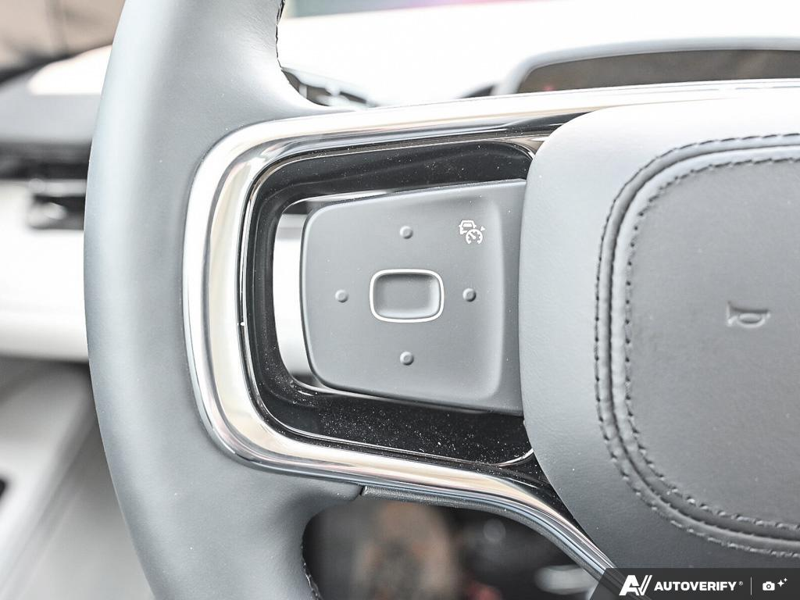NEW 2026 Lincoln Nautilus Premiere - White Platinum Metallic Tri-coat Exterior / MEDIUM LIGHT SPACE GRAY, LINCOLN SOFT TOUCH HEATED FRONT CAPTAIN Interior - $60,434 - Stock #E60728 - VIN 5LMPJ8JA0TJ050664 - Photo 18