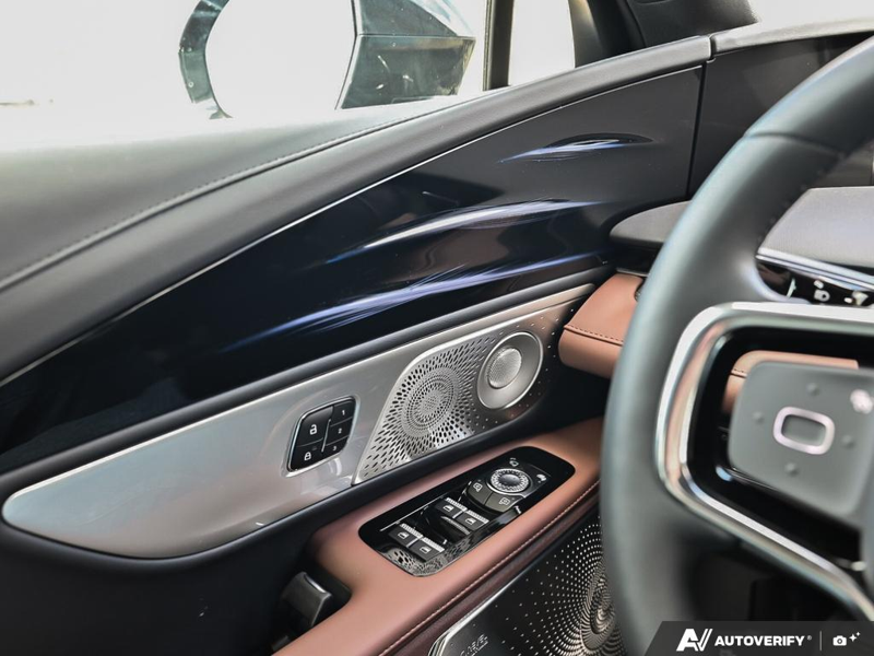 NEW 2026 Lincoln Nautilus Reserve Hybrid - Infinite Black Metallic Clearcoat Exterior / HOT CHOCOLATE, PREMIUM LEATHER-TRIMMED HEAT/VENT CAPTAIN'S CHAIR Interior - $83,586 - Stock #E61028 - VIN 5LMPJ8K49TJ064653 - Photo 17