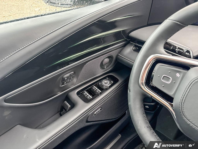 NEW 2026 Lincoln Nautilus Reserve - Gray Matter Met Cc Exterior / BLACK ONYX/GREY PREM LEATHER SEATS Interior - $69,409 - Stock #E60618 - VIN 5LMPJ8KA1TJ046752 - Photo 17