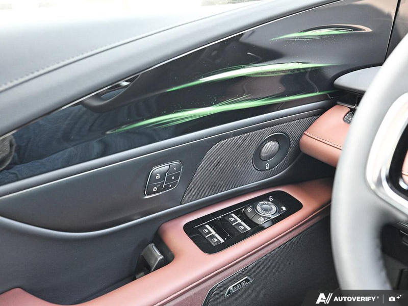 NEW 2026 Lincoln Nautilus Reserve - Silver Radiance Exterior / HOT CHOCOLATE LEATHER Interior - $70,959 - Stock #E60732 - VIN 5LMPJ8KA5TJ050626 - Photo 17