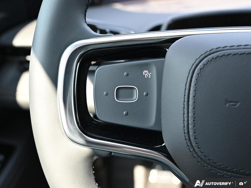 NEW 2026 Lincoln Nautilus Reserve - Infinite Black Metallic Exterior / BLACK ONYX/GREY PREM LEATHER SEATS Interior - $73,508 - Stock #E60822 - VIN 5LMPJ8KA9TJ059345 - Photo 18