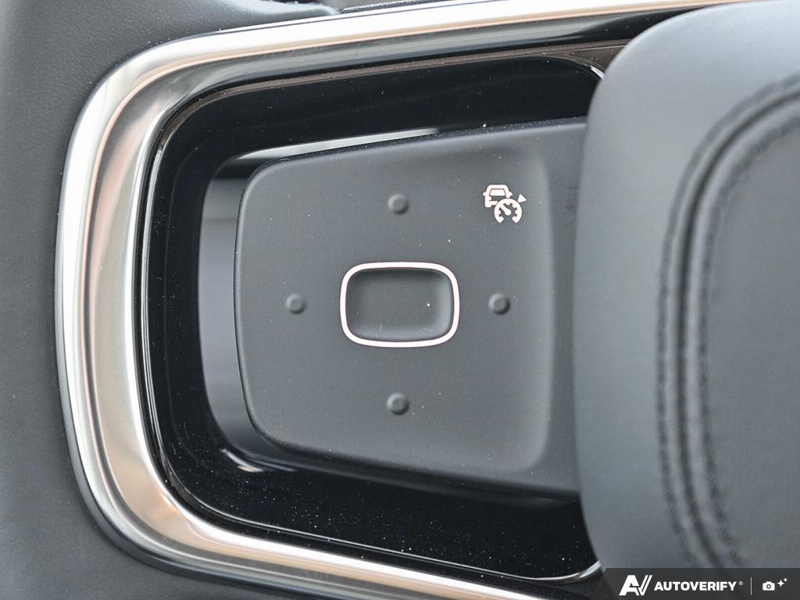 NEW 2026 Lincoln Nautilus Premiere - Silver Radiance Exterior / ONYX BLACK, LINCOLN SOFT TOUCH HEATED FRONT CAPTAIN'S CHAIRS Interior - $65,225 - Stock #E60809 - VIN 5LMPJ8JA9TJ057225 - Photo 18