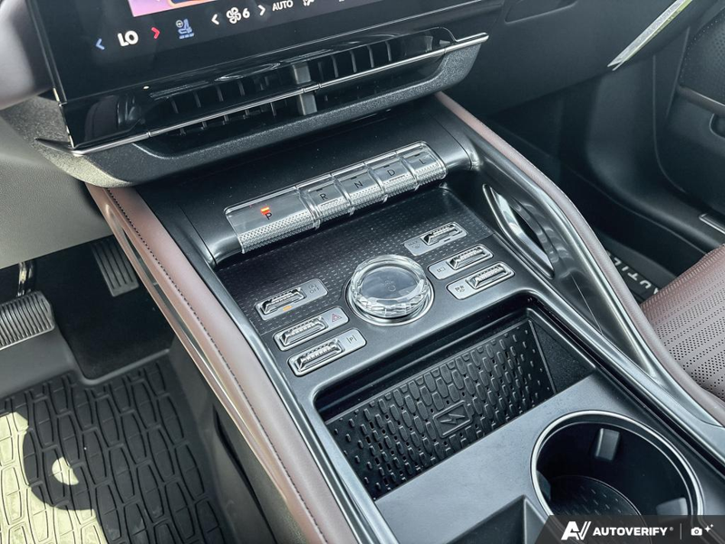 NEW 2026 Lincoln Nautilus Reserve - White Platinum Metallic Tri-coat Exterior / HOT CHOCOLATE, PREMIUM LEATHER-TRIMMED Interior - $74,309 - Stock #E60731 - VIN 5LMPJ8KA5TJ050948 - Photo 18