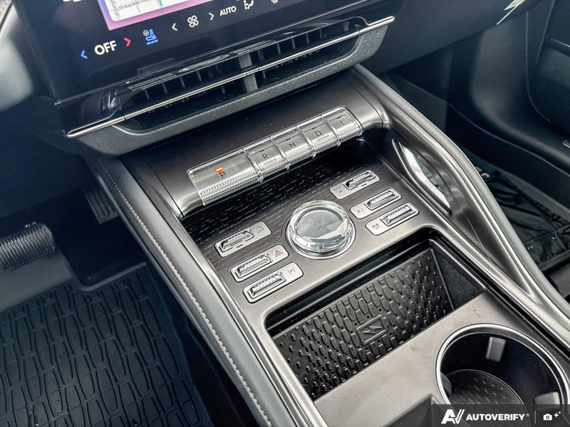 NEW 2026 Lincoln Nautilus Reserve - Gray Matter Met Cc Exterior / BLACK ONYX/GREY PREM LEATHER SEATS Interior - $69,409 - Stock #E60618 - VIN 5LMPJ8KA1TJ046752 - Photo 18