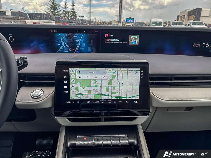 DEMO 2026 Lincoln Nautilus Premiere - White Platinum Metallic Tri-coat Exterior / MEDIUM LIGHT SPACE GRAY, LINCOLN SOFT TOUCH HEATED FRONT CAPTAIN Interior - $64,088 - Stock #E60744 - VIN 5LMPJ8JA7TJ053738 - Photo 19