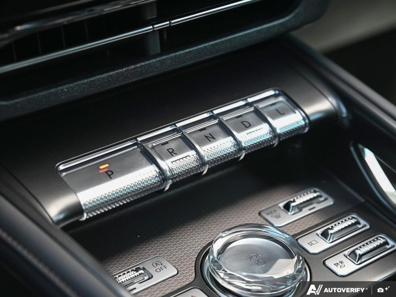 NEW 2026 Lincoln Nautilus Premiere - Infinite Black Metallic Exterior / ONYX BLACK, LINCOLN SOFT TOUCH HEATED FRONT CAPTAIN'S CHAIRS Interior - $61,305 - Stock #E60622 - VIN 5LMPJ8JA2TJ046793 - Photo 19