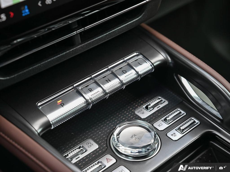 NEW 2026 Lincoln Nautilus Reserve - Whisper Blue Metallic Clearcoat Exterior / HOT CHOCOLATE, PREMIUM LEATHER-TRIMMED Interior - $79,093 - Stock #E60614 - VIN 5LMPJ8KA9TJ041430 - Photo 19