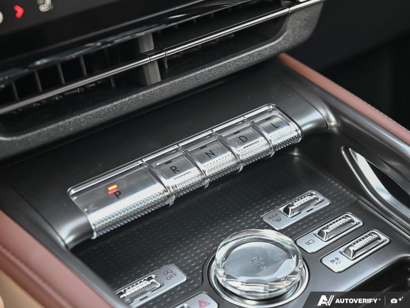 NEW 2026 Lincoln Nautilus Reserve - Gray Matter Met Cc Exterior / HOT CHOCOLATE, PREMIUM LEATHER-TRIMMED Interior - $79,094 - Stock #E60818 - VIN 5LMPJ8KA9TJ057594 - Photo 19