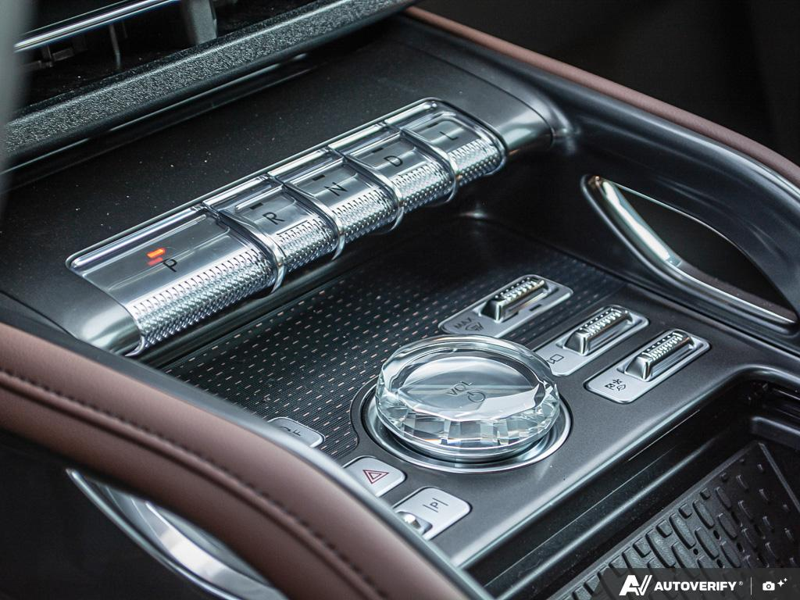 NEW 2026 Lincoln Nautilus Reserve - Infinite Black Metallic Clearcoat Exterior / HOT CHOCOLATE, PREMIUM LEATHER-TRIMMED HEAT/VENT CAPTAIN'S CHAIR Interior - $73,959 - Stock #E60963 - VIN 5LMPJ8KA6TJ062901 - Photo 19