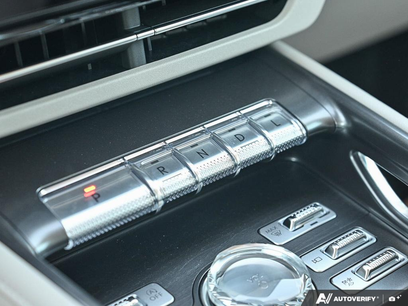 NEW 2026 Lincoln Nautilus Reserve - Gray Matter Met Cc Exterior / SPACE GRAY LEATHER Interior - $74,909 - Stock #E60819 - VIN 5LMPJ8KA0TJ057595 - Photo 19