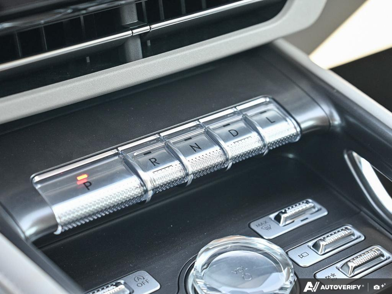 NEW 2026 Lincoln Nautilus Reserve - Gray Matter Met Cc Exterior / MEDIUM LIGHT SPACE GRAY, PREM LTHR-TRIMMED HTD/VENTILATED CAPTAI Interior - $69,409 - Stock #E60826 - VIN 5LMPJ8KA3TJ058188 - Photo 19