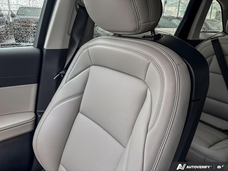 DEMO 2026 Lincoln Nautilus Premiere - White Platinum Metallic Tri-coat Exterior / MEDIUM LIGHT SPACE GRAY, LINCOLN SOFT TOUCH HEATED FRONT CAPTAIN Interior - $64,088 - Stock #E60744 - VIN 5LMPJ8JA7TJ053738 - Photo 20