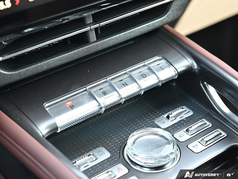 NEW 2026 Lincoln Nautilus Reserve - Silver Radiance Exterior / HOT CHOCOLATE, PREMIUM LEATHER-TRIMMED Interior - $75,585 - Stock #E60808 - VIN 5LMPJ8KA3TJ055033 - Photo 20