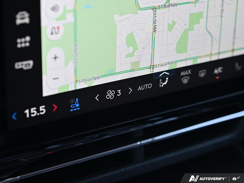 NEW 2026 Lincoln Nautilus Reserve - Infinite Black Metallic Exterior / BLACK ONYX/GREY PREM LEATHER SEATS Interior - $73,508 - Stock #E60822 - VIN 5LMPJ8KA9TJ059345 - Photo 20