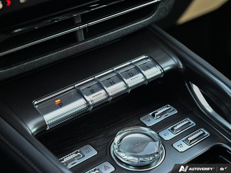 NEW 2026 Lincoln Nautilus Reserve - Red Carpet Exterior / BLACK ONYX/GREY PREM LEATHER SEATS Interior - $74,331 - Stock #E60825 - VIN 5LMPJ8KA1TJ061641 - Photo 20
