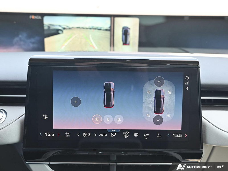DEMO 2026 Lincoln Nautilus Premiere - Silver Radiance Exterior / MEDIUM LIGHT SPACE GRAY, LINCOLN SOFT TOUCH HEATED FRONT CAPTAIN Interior - $53,884 - Stock #E60739 - VIN 5LMPJ8JA1TJ051743 - Photo 21