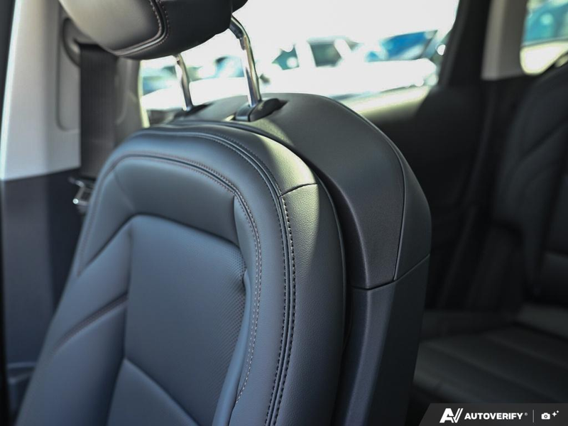 NEW 2026 Lincoln Nautilus Premiere - Whisper Blue Metallic Clearcoat Exterior / ONYX BLACK, LINCOLN SOFT TOUCH HEATED FRONT CAPTAIN'S CHAIRS Interior - $67,184 - Stock #E60726 - VIN 5LMPJ8JA9TJ049688 - Photo 22