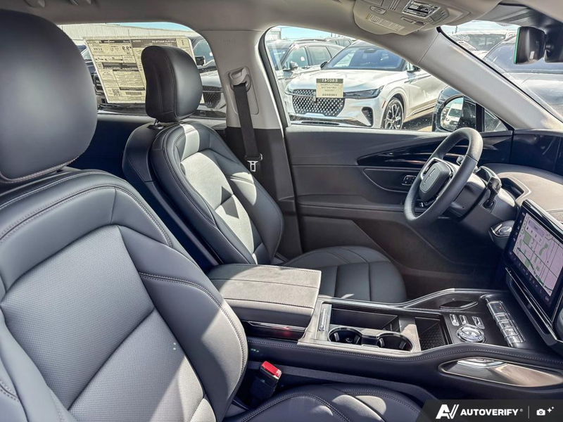 DEMO 2026 Lincoln Nautilus Premiere - Gray Matter Met Cc Exterior / ONYX BLACK, LINCOLN SOFT TOUCH HEATED FRONT CAPTAIN'S CHAIRS Interior - $60,284 - Stock #E60741 - VIN 5LMPJ8JA5TJ052054 - Photo 22