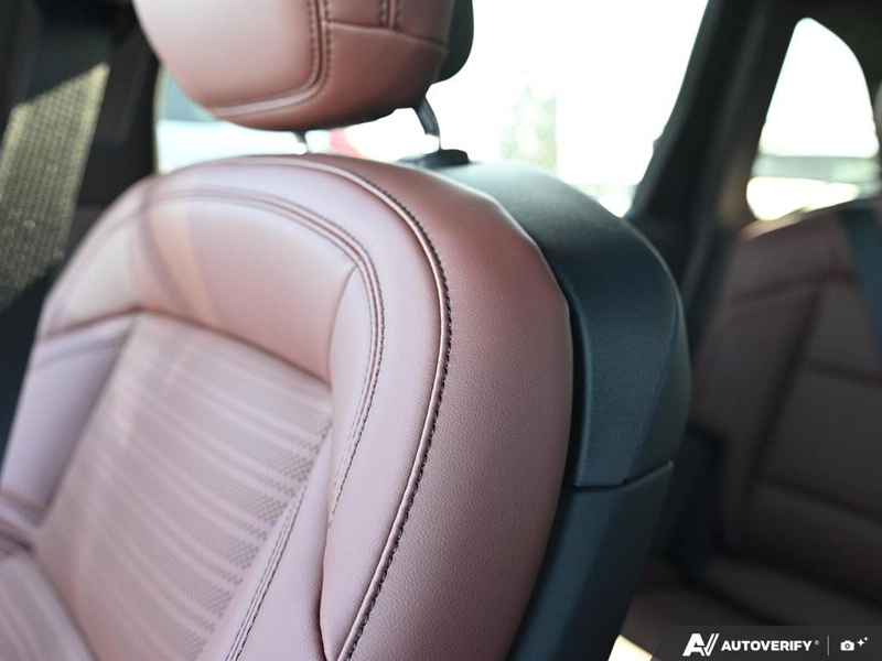 NEW 2026 Lincoln Nautilus Reserve - Silver Radiance Exterior / HOT CHOCOLATE, PREMIUM LEATHER-TRIMMED Interior - $75,585 - Stock #E60808 - VIN 5LMPJ8KA3TJ055033 - Photo 23