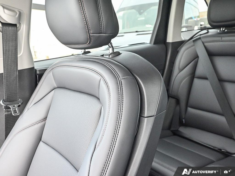 NEW 2026 Lincoln Nautilus Premiere - Silver Radiance Exterior / ONYX BLACK, LINCOLN SOFT TOUCH HEATED FRONT CAPTAIN'S CHAIRS Interior - $61,415 - Stock #E60828 - VIN 5LMPJ8JA8TJ059046 - Photo 23