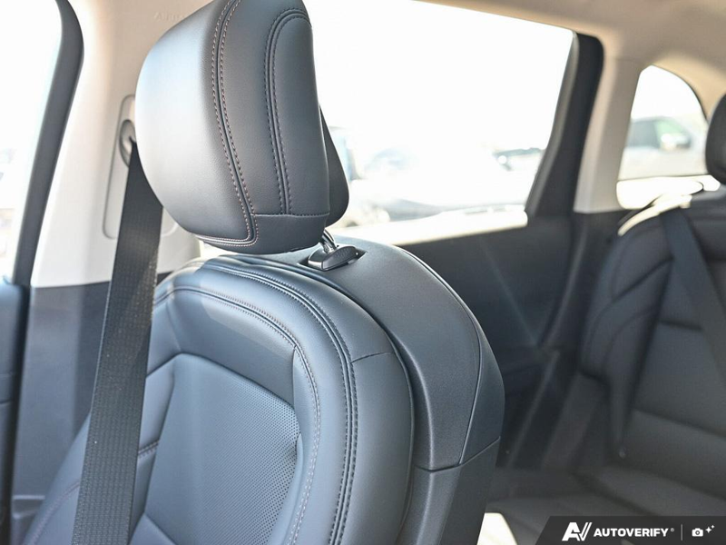 NEW 2026 Lincoln Nautilus Premiere - Silver Radiance Exterior / ONYX BLACK, LINCOLN SOFT TOUCH HEATED FRONT CAPTAIN'S CHAIRS Interior - $65,225 - Stock #E60809 - VIN 5LMPJ8JA9TJ057225 - Photo 23