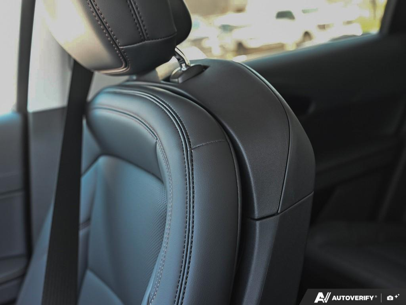 NEW 2026 Lincoln Nautilus Premiere - White Platinum Metallic Tri-coat Exterior / ONYX BLACK, LINCOLN SOFT TOUCH HEATED FRONT CAPTAIN'S CHAIRS Interior - $58,409 - Stock #E60478 - VIN 5LMPJ8JA0TJ038837 - Photo 23