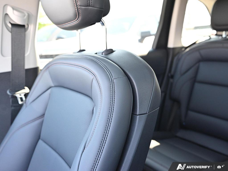 NEW 2026 Lincoln Nautilus Premiere - Red Carpet Exterior / ONYX BLACK, LINCOLN SOFT TOUCH HEATED FRONT CAPTAIN'S CHAIRS Interior - $60,434 - Stock #E60813 - VIN 5LMPJ8JA3TJ059388 - Photo 23