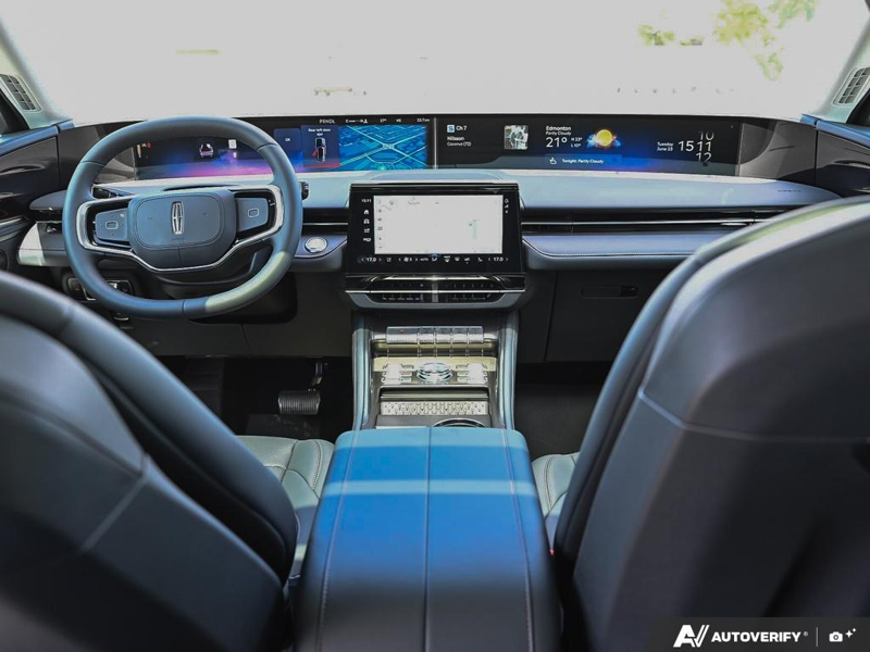 NEW 2026 Lincoln Nautilus Premiere - Whisper Blue Metallic Clearcoat Exterior / ONYX BLACK, LINCOLN SOFT TOUCH HEATED FRONT CAPTAIN'S CHAIRS Interior - $67,184 - Stock #E60726 - VIN 5LMPJ8JA9TJ049688 - Photo 24