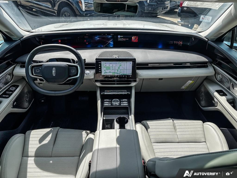 NEW 2026 Lincoln Nautilus Reserve - White Platinum Metallic Tri-coat Exterior / SPACE GRAY LEATHER Interior - $79,093 - Stock #E60484 - VIN 5LMPJ8KA6TJ040073 - Photo 24