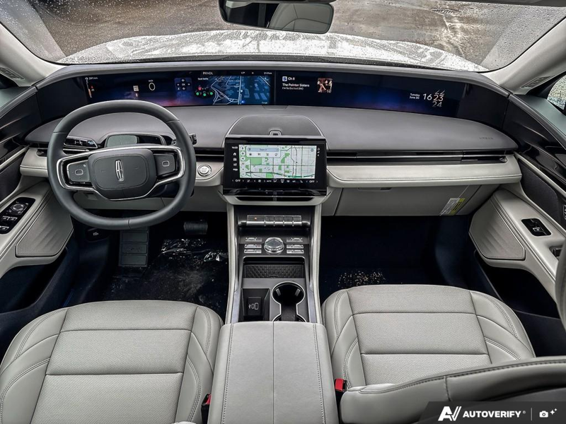 DEMO 2026 Lincoln Nautilus Premiere - White Platinum Metallic Tri-coat Exterior / MEDIUM LIGHT SPACE GRAY, LINCOLN SOFT TOUCH HEATED FRONT CAPTAIN Interior - $64,088 - Stock #E60744 - VIN 5LMPJ8JA7TJ053738 - Photo 24